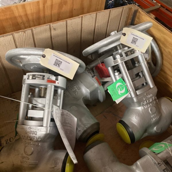 Crane Pacific 4" Globe Valve, 900#, WC6, 04-56009-SNNN-S-9-K2B-BNN