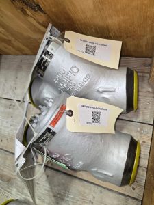 Crane Pacific 4" Check Valve, 900#, WC6, 04-58809-SNNN-S-6-K2B-NNN